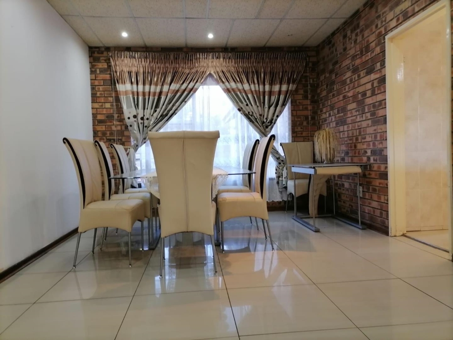 4 Bedroom Property for Sale in Universitas Ridge Free State